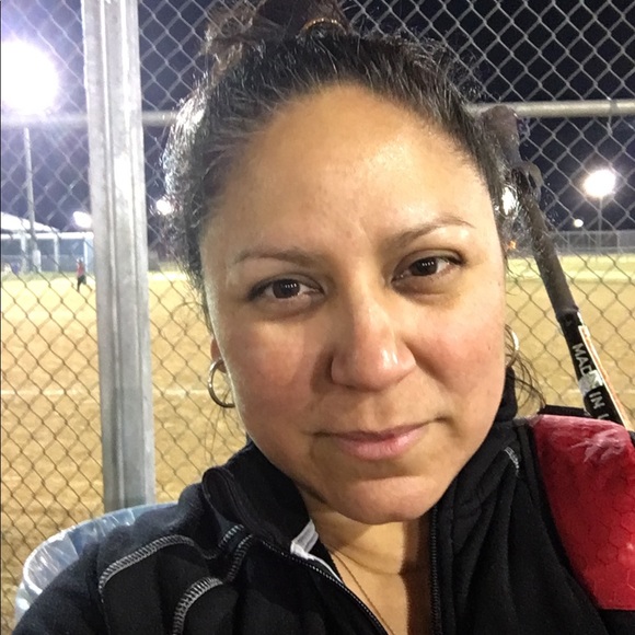 Meet your Posher, Melissa - Picture 4 of 6